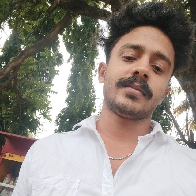 Lakshmi Cabs chauffeur